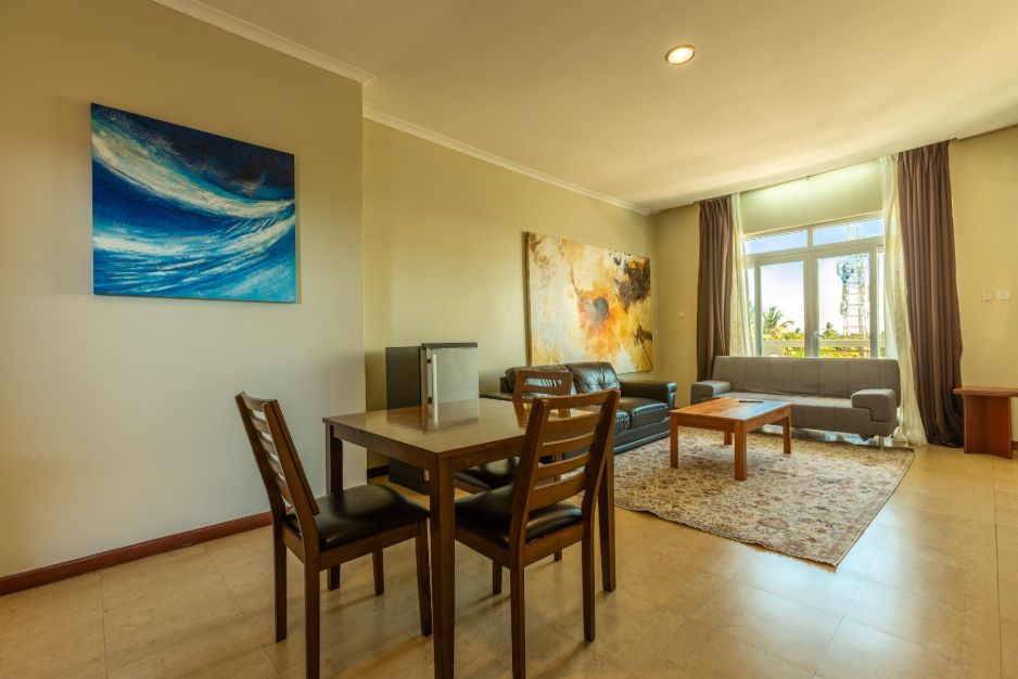 Seascape Hotel suite living room